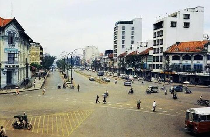 Chuyên gia Hotspot Matrix phân tích: Soi 2 app du lịch đang hot và marketing video